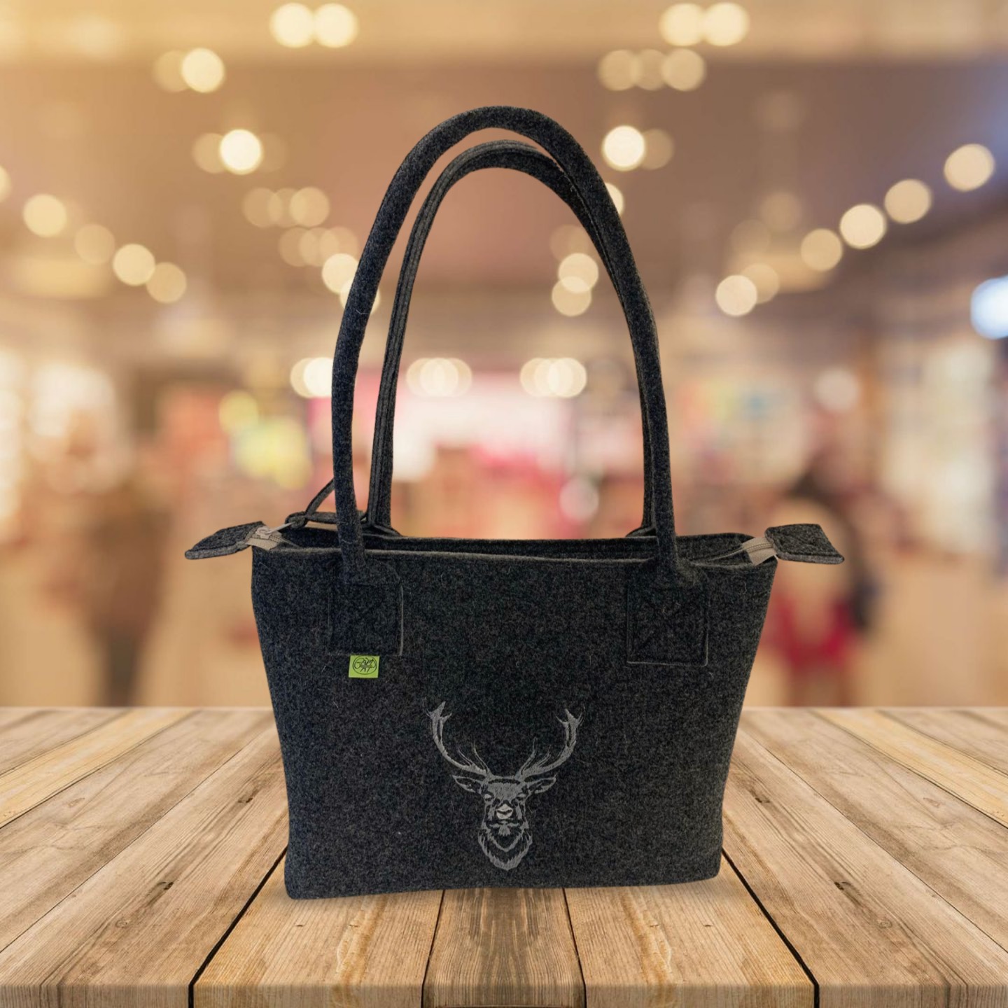 Tasche mit Henkel